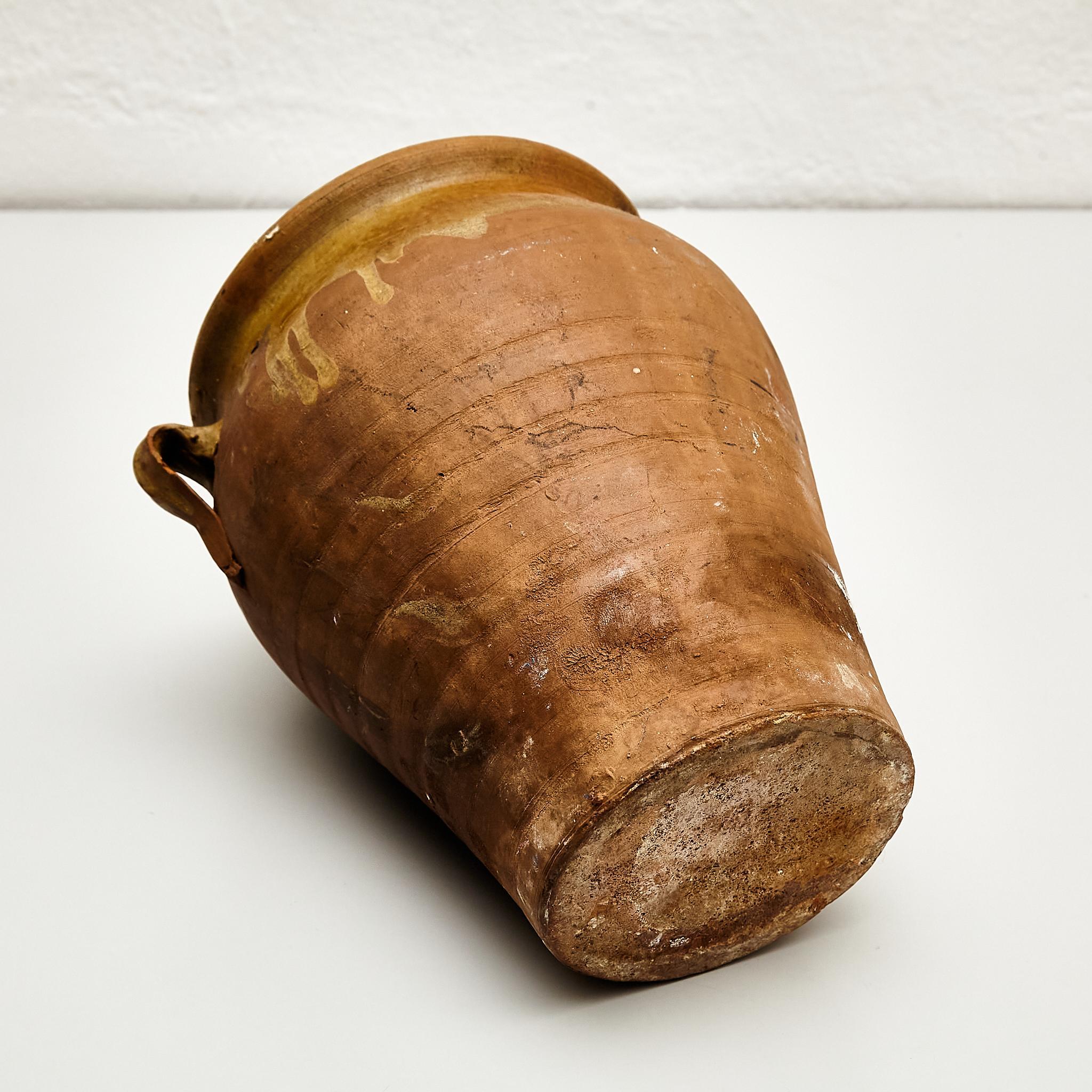Vase en céramique espagnole traditionnelle du début du 20e siècle, vers 1940 en vente 4