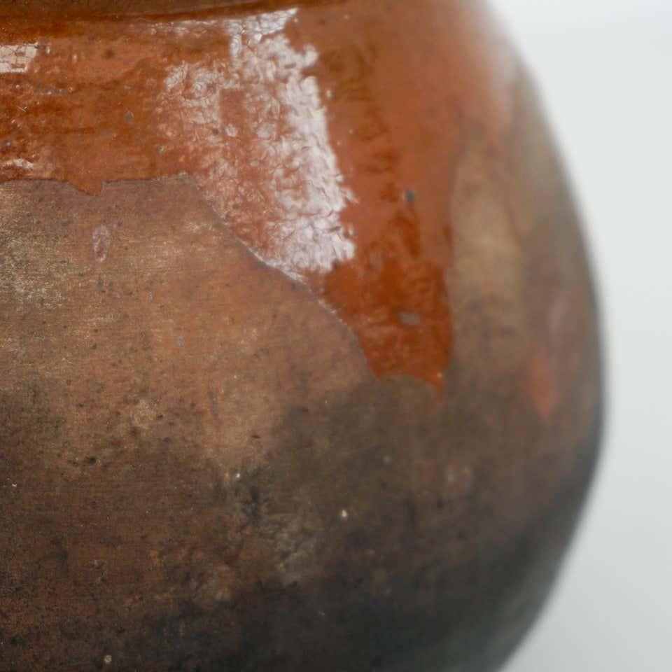 Vase en céramique espagnole traditionnelle du début du 20e siècle en vente 4