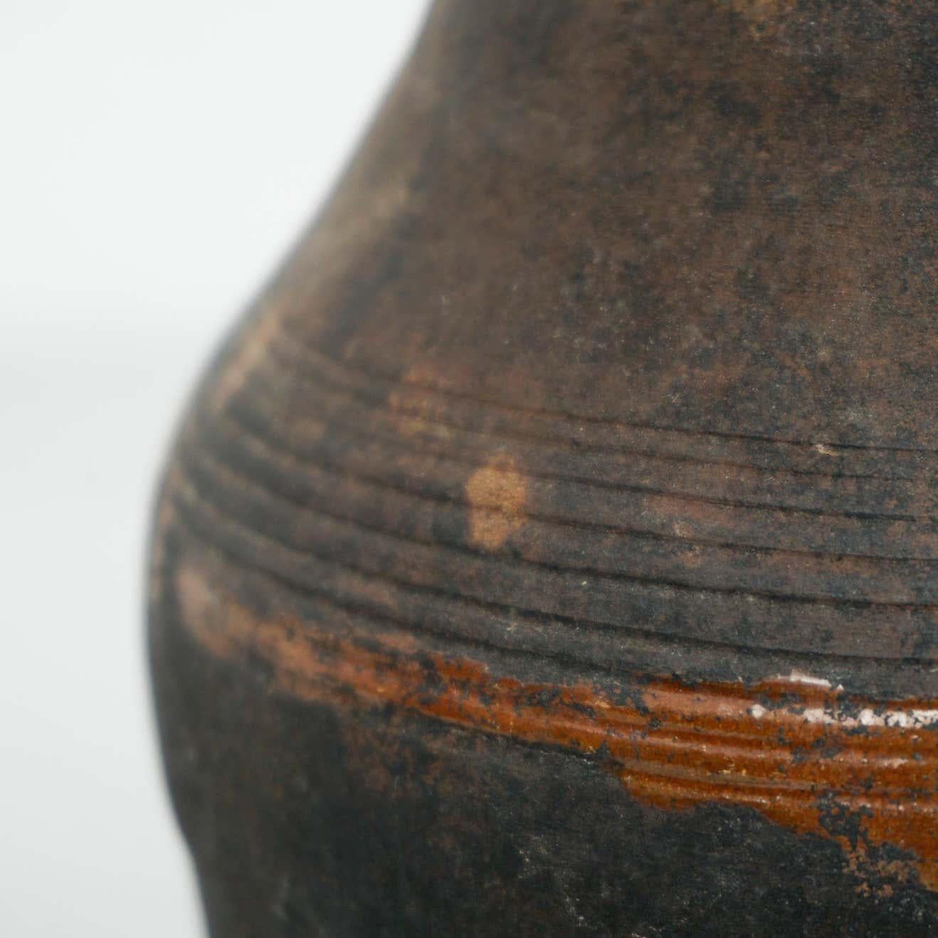 Vase en céramique espagnole traditionnelle du début du 20e siècle en vente 6