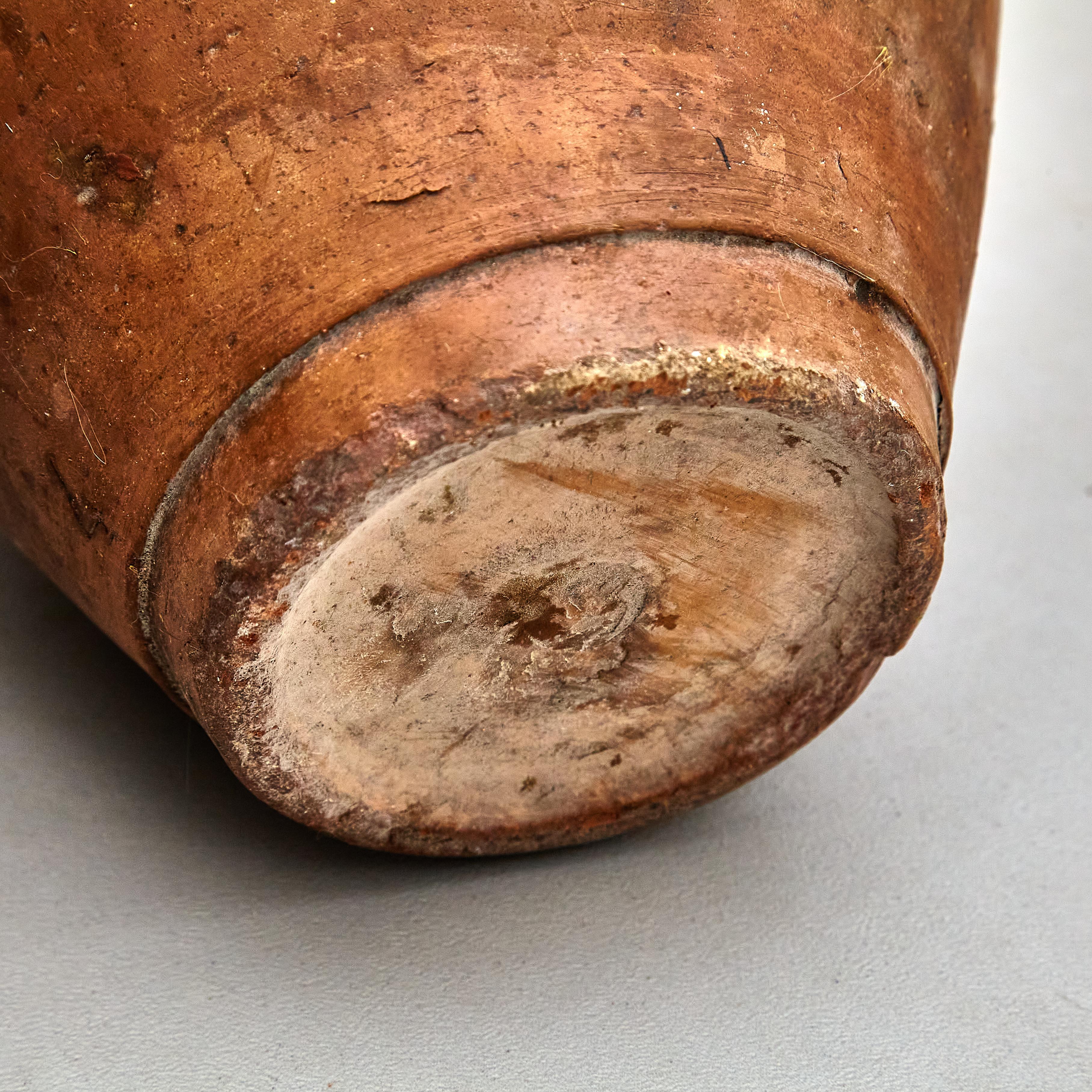 Vase en céramique espagnole traditionnelle du début du 20e siècle en vente 8