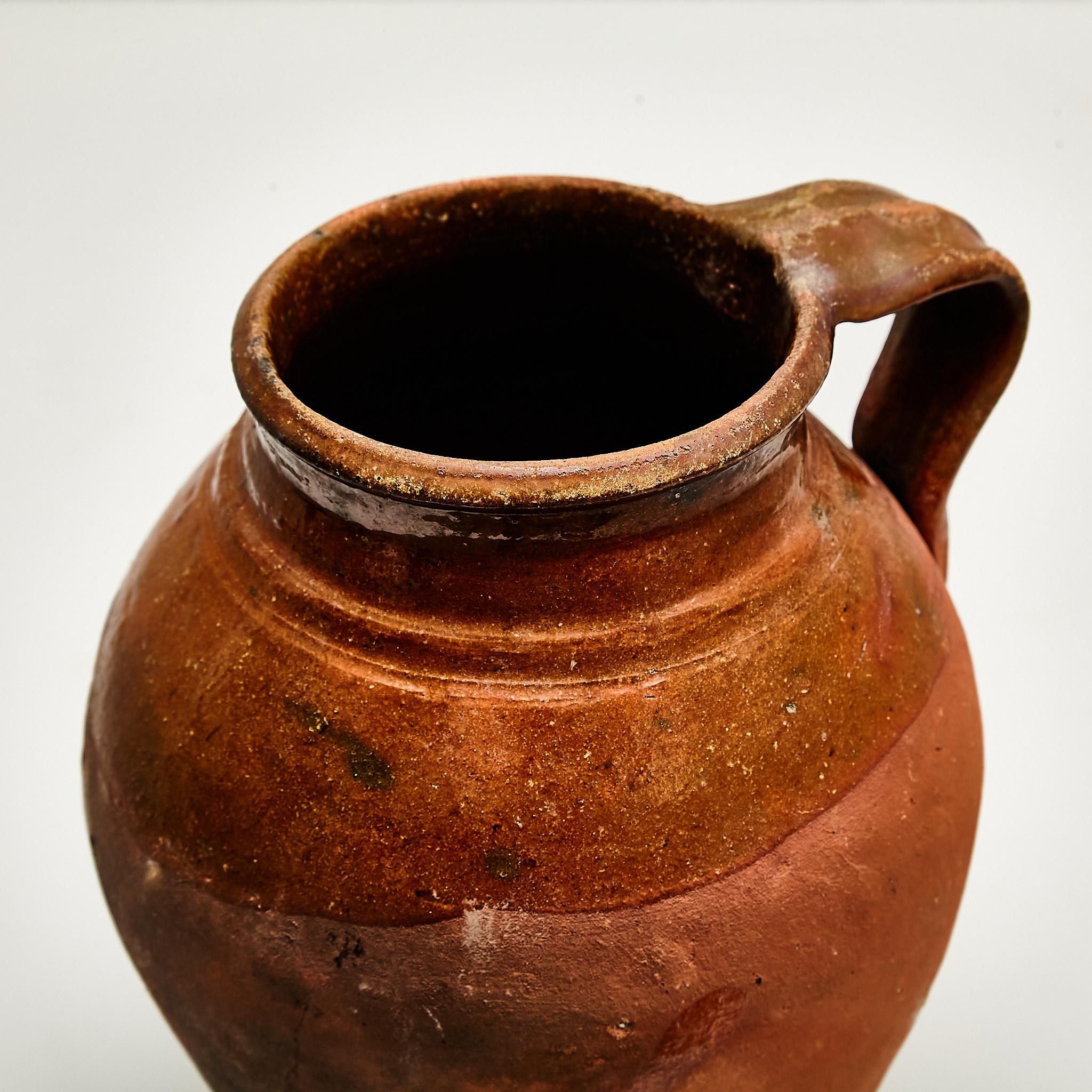 Early 20th Century Traditional Spanish Ceramic Vase 3