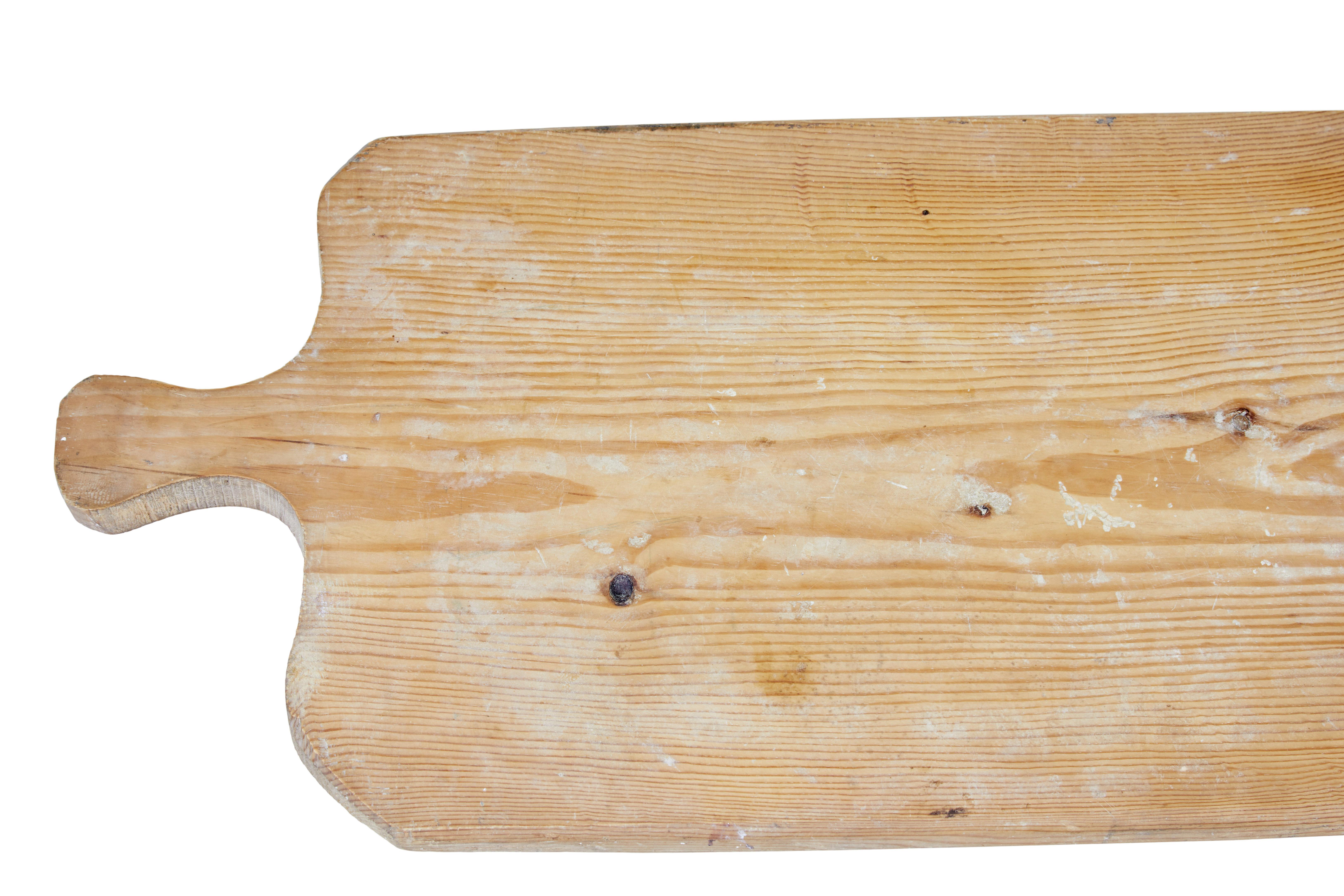 Hand-Crafted Early 20th Century Traditional Swedish Pine Breadboard For Sale