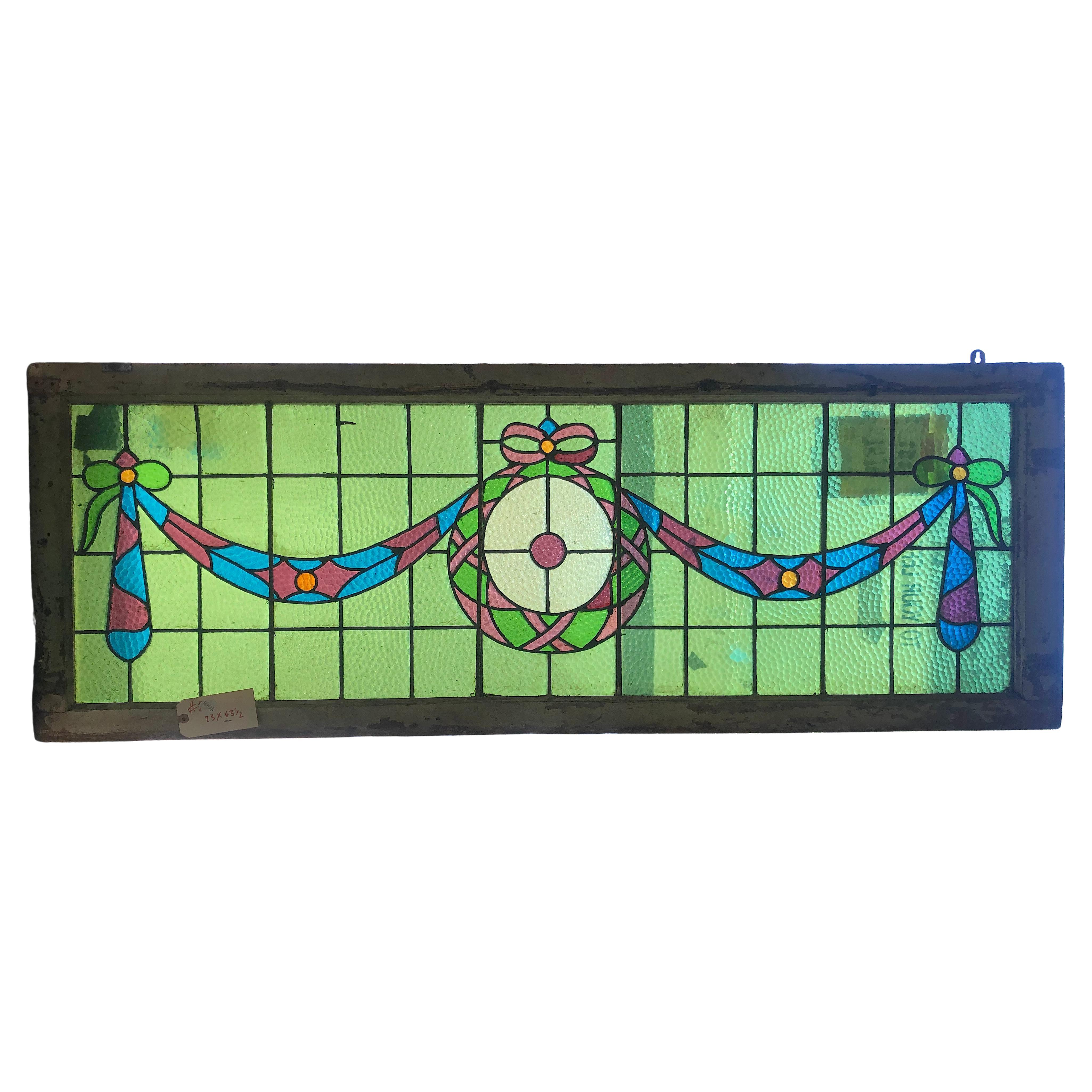 Finestra a traforo dell'inizio del XX secolo, 63" x 23"