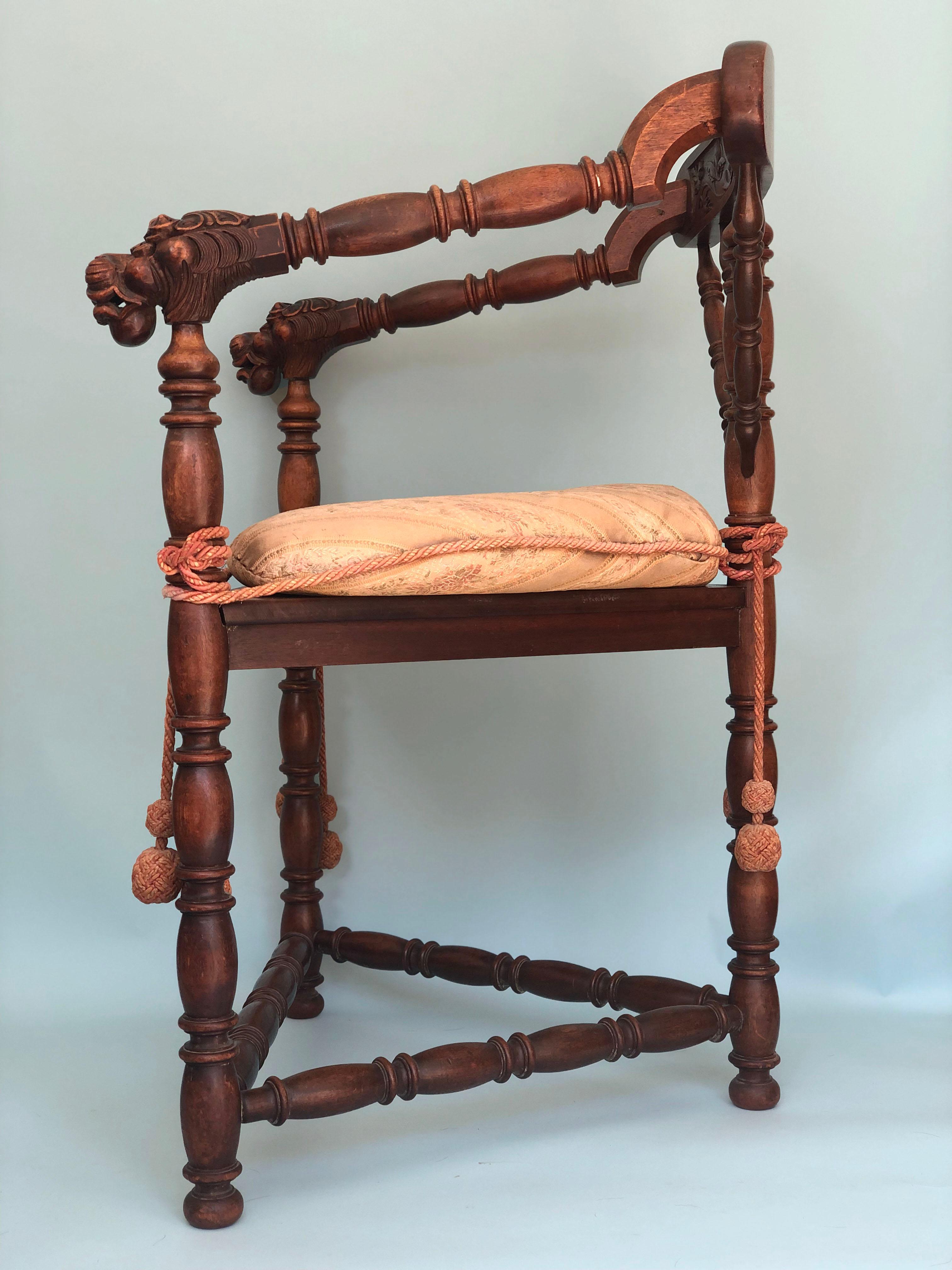 Gillows UK Early 20th Century Triangular Carved Corner Chair For Sale 1
