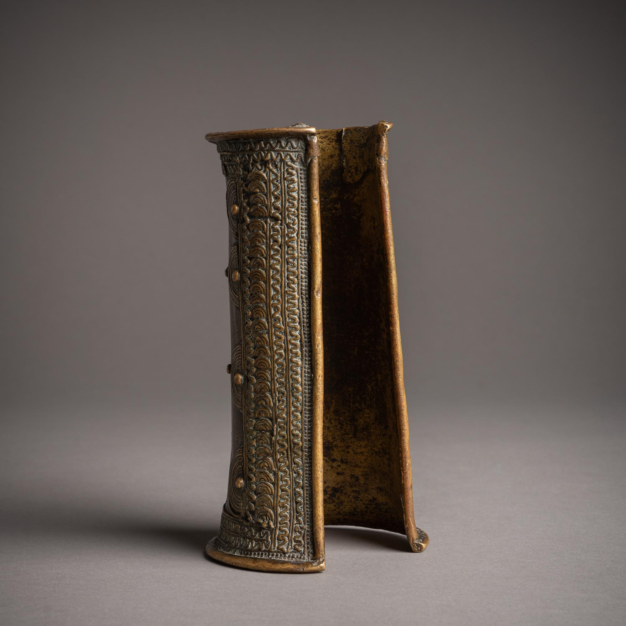 Early 20th Century Tribal Bronze Cuff  -  Nigeria In Good Condition In New York, NY