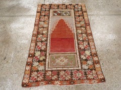 Galerie Shabab Collection Frühes 20. Jahrhundert Türkischer Anatolischer Wurfteppich