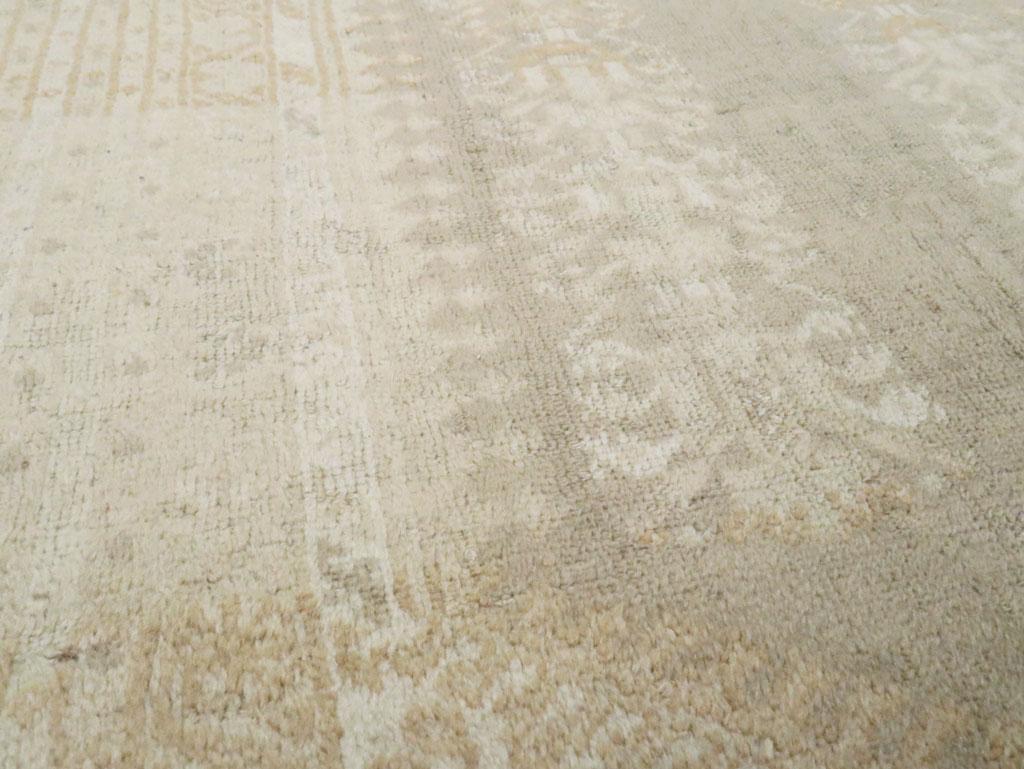 Türkischer Ghourdes-Teppich aus dem frühen 20. (Handgeknüpft) im Angebot