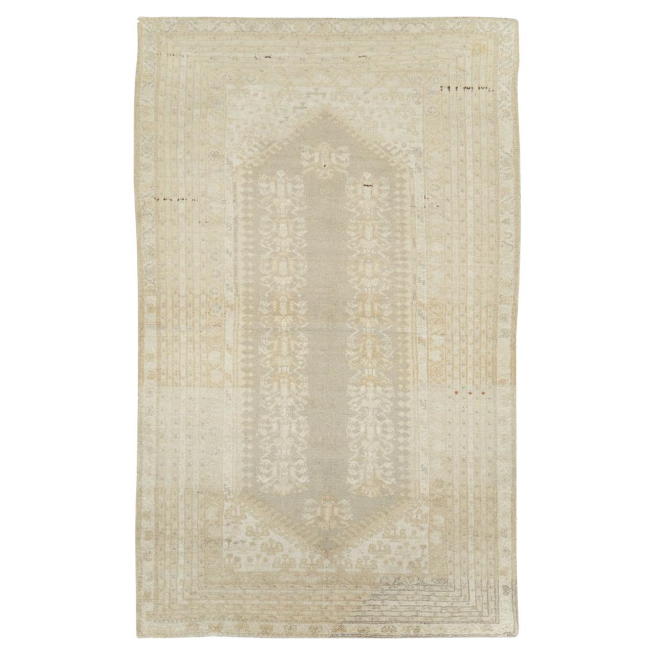 Early 20th Century Turkish Ghourdes Rug