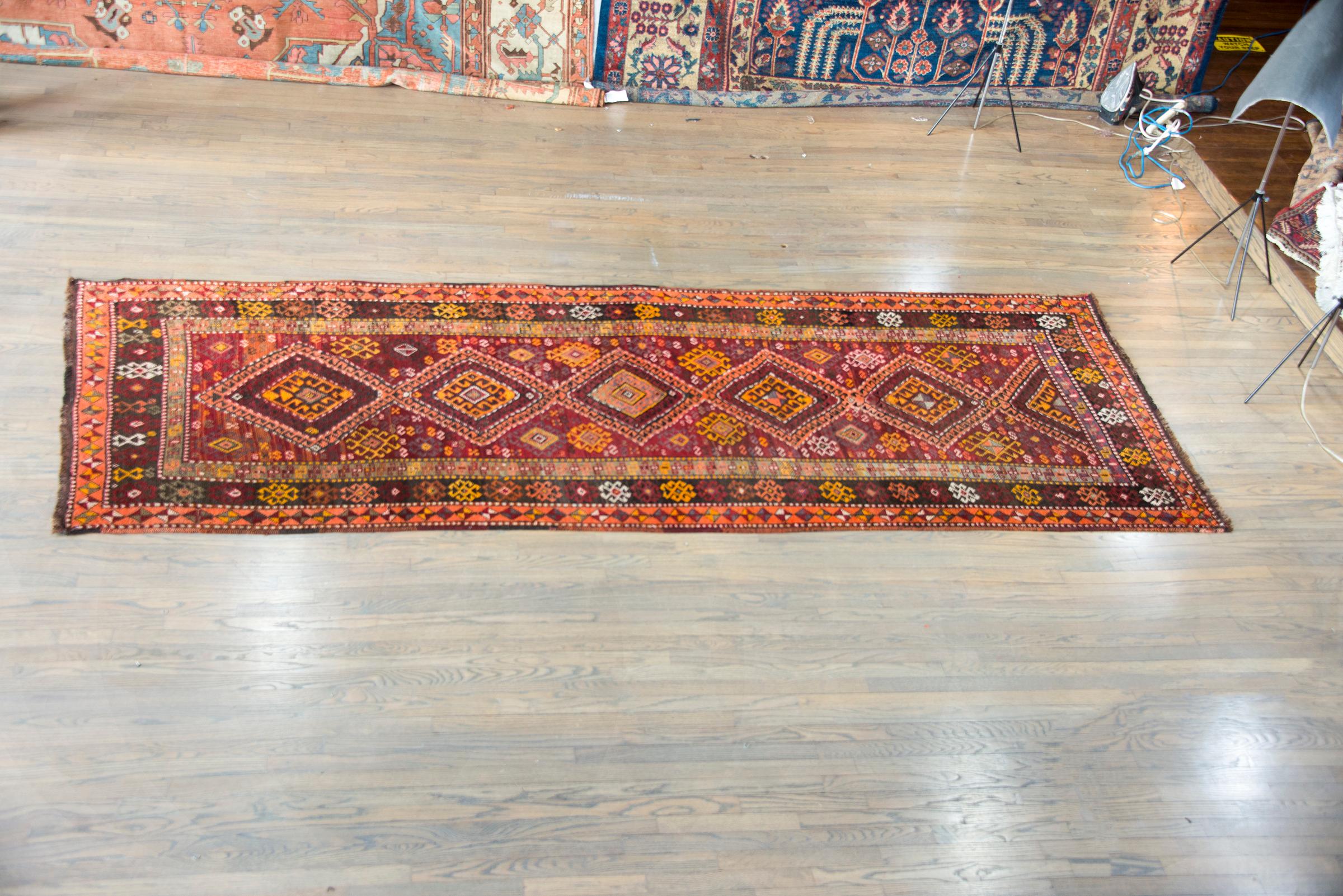 Early 20th Century Turkish Kars Rug For Sale 8
