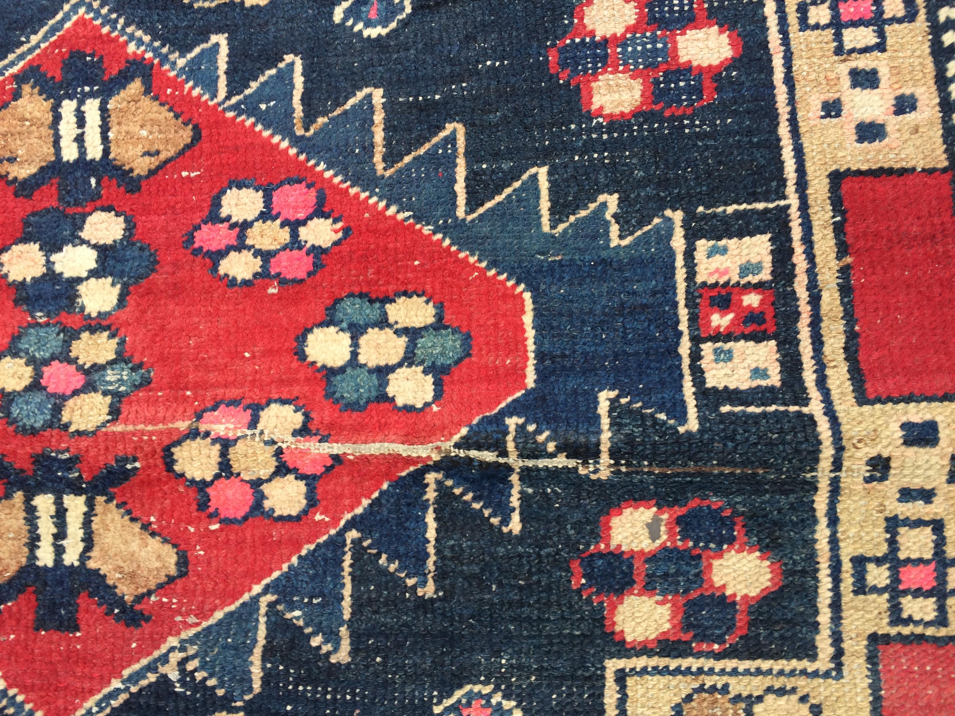 Early 20th Century Semi-Antique Accent Rug For Sale 2