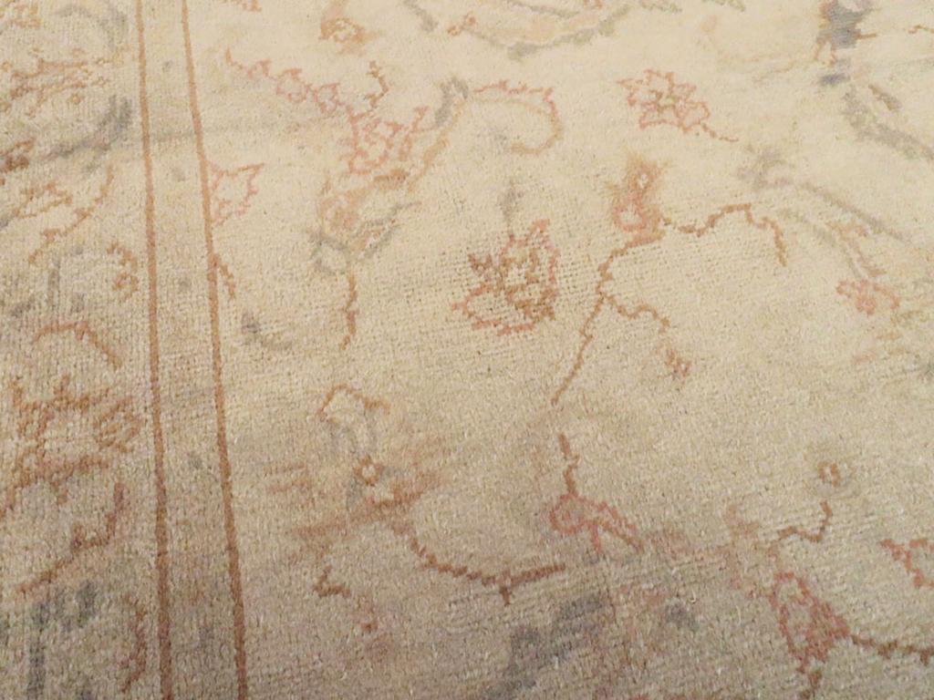Early 20th Century Turkish Oushak Accent Carpet Turco en venta