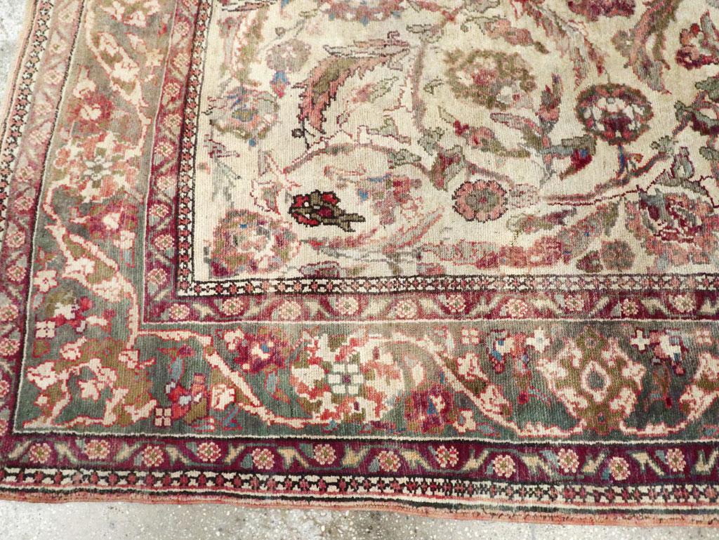 Early 20th Century Turkish Oushak Accent Rug Excellent état - En vente à New York, NY