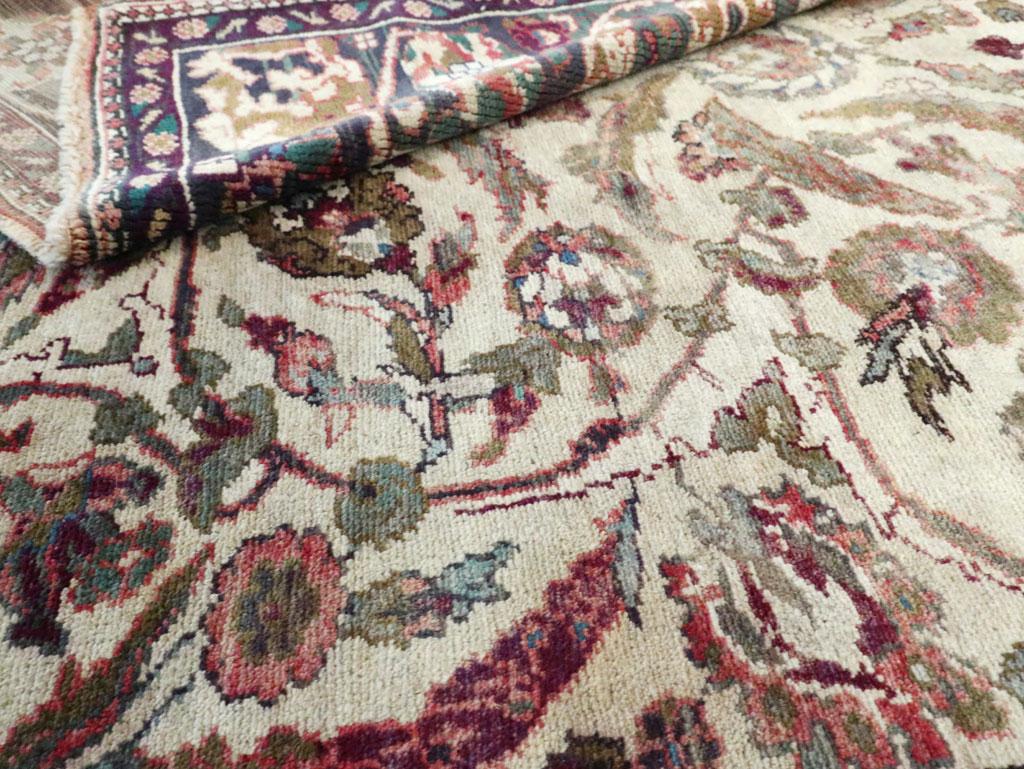 Laine Early 20th Century Turkish Oushak Accent Rug en vente