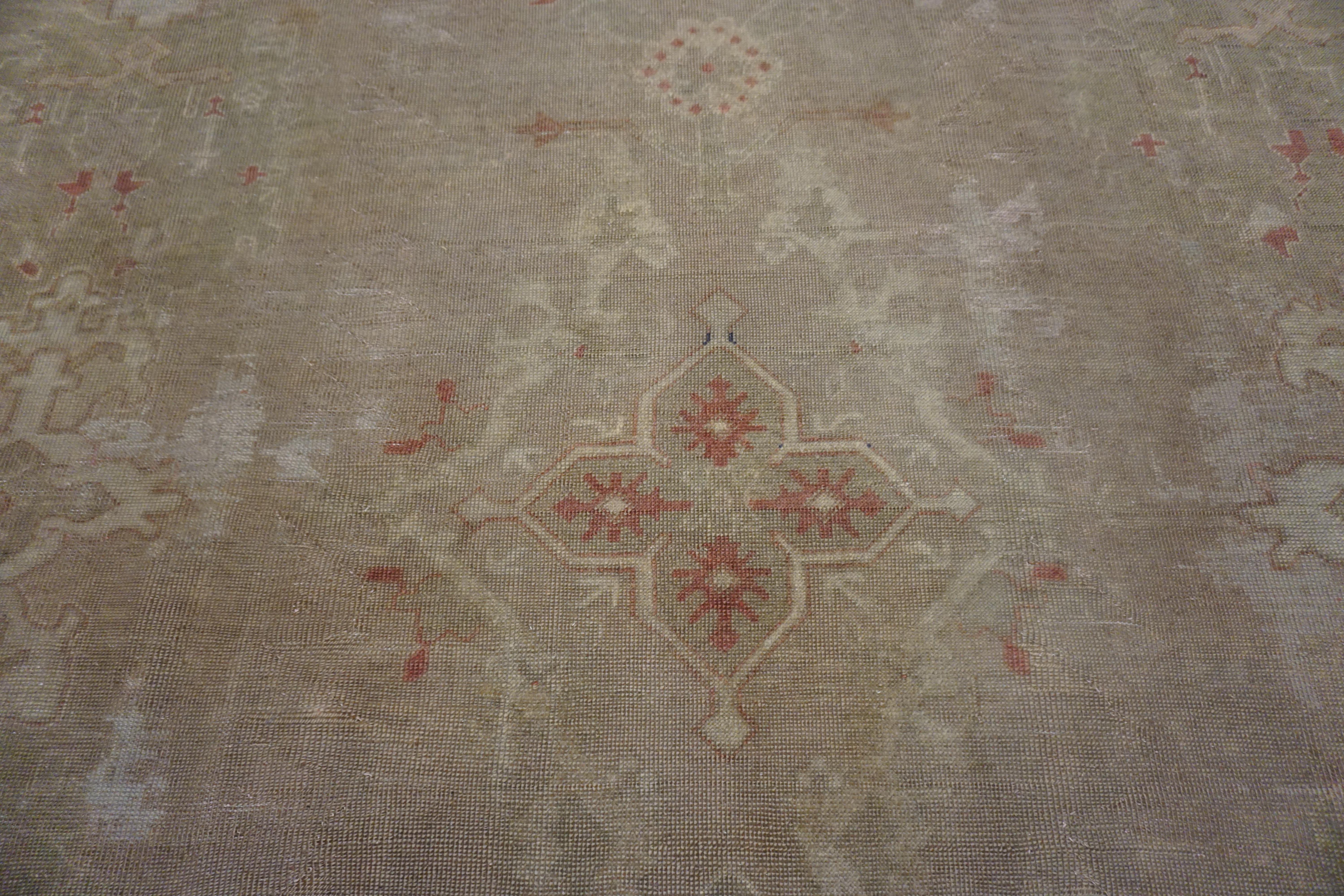 Wool Early 20th Century Turkish Oushak Carpet ( 10'10
