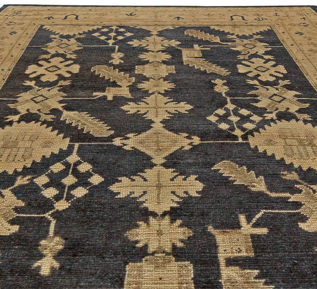 Hand-Knotted Early 20th Century Turkish Oushak Handmade Rug For Sale