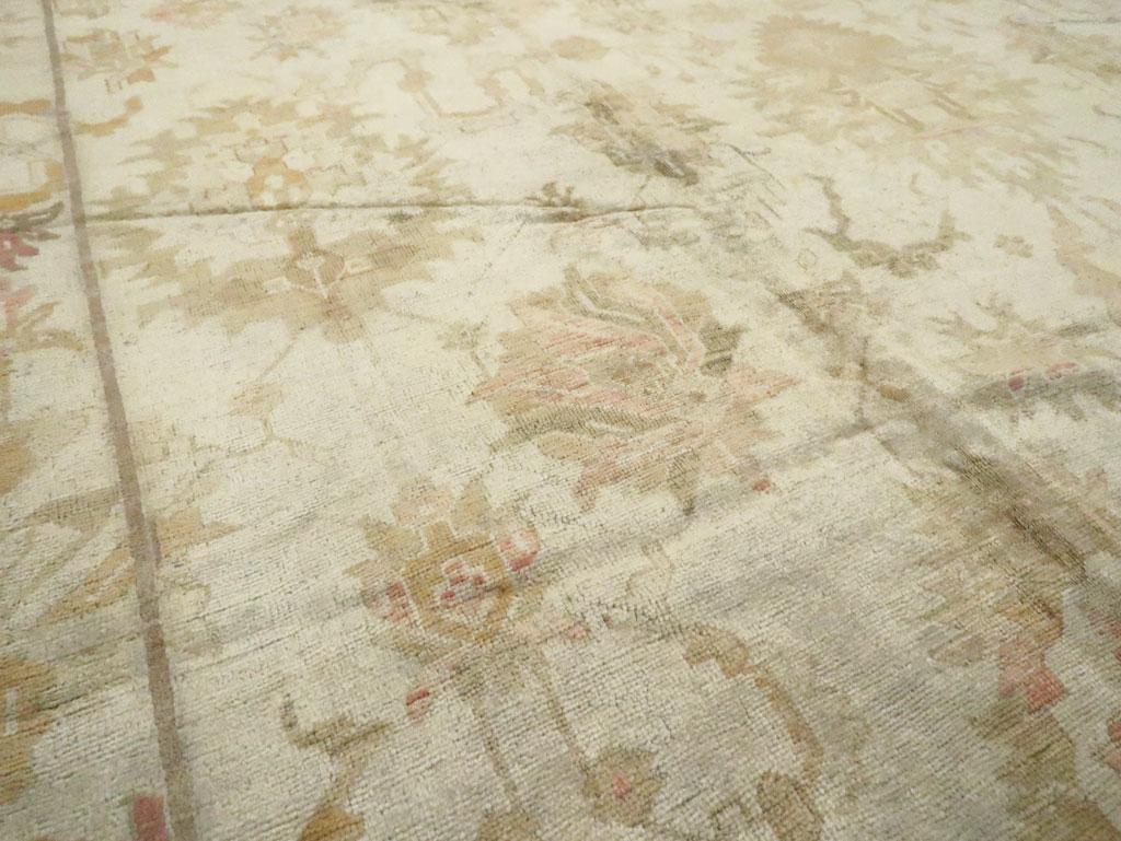 Hand-Knotted Early 20th Century Turkish Oushak Large Carpet For Sale