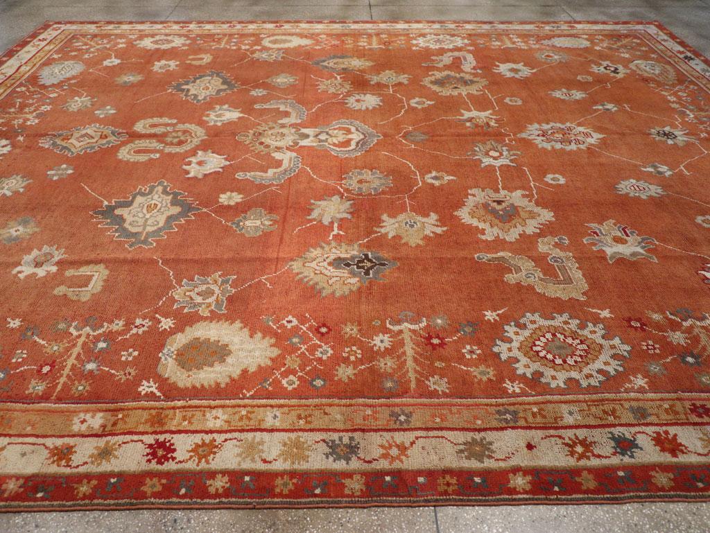 Early 20th Century Turkish Oushak Large Carpet In Excellent Condition For Sale In New York, NY