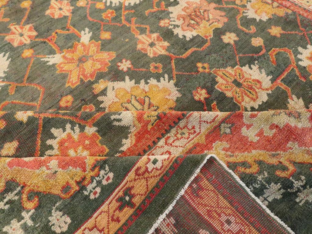 Early 20th Century Turkish Oushak Large Carpet For Sale 1