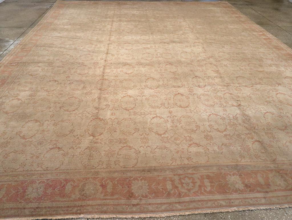 20ième siècle Grand tapis turc Oushak du début du 20e siècle en vente