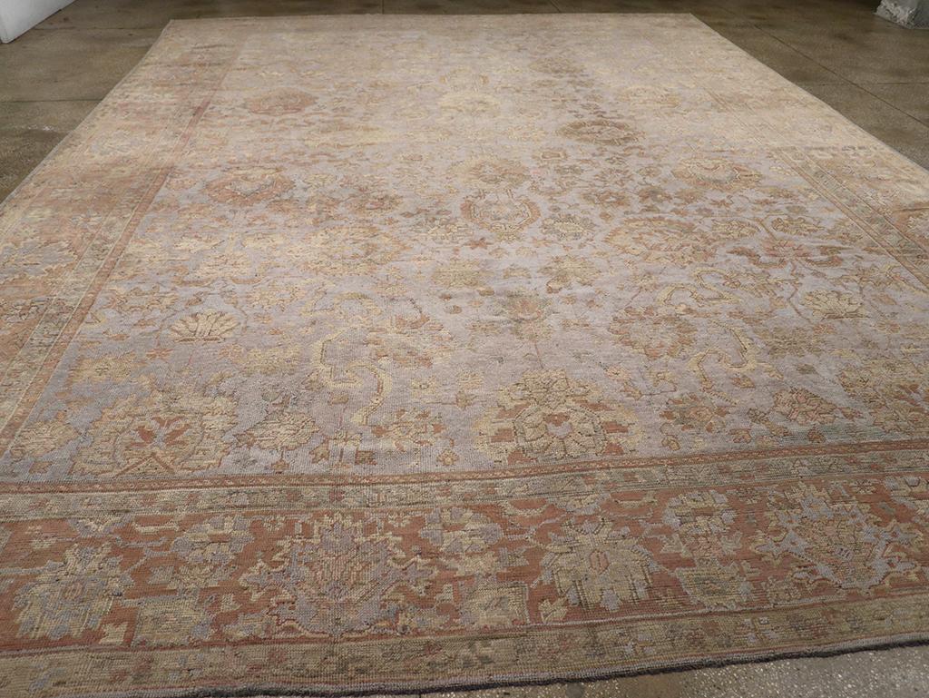 20ième siècle Grand tapis turc Oushak du début du 20e siècle en vente