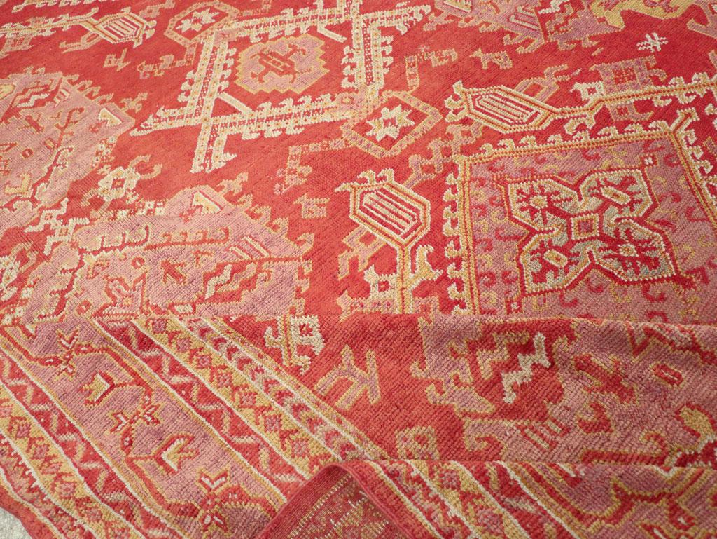 Early 20th Century Turkish Oushak Large Carpet For Sale 2