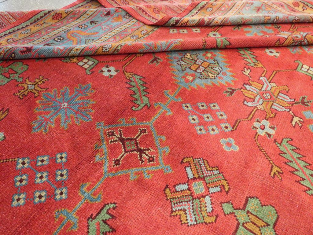 Gran alfombra turca Oushak de principios del siglo XX en venta 2