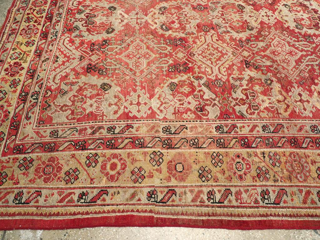 Alfombra turca Oushak de principios del siglo XX de gran tamaño para habitaciones en Excelente estado para la venta en New York, NY