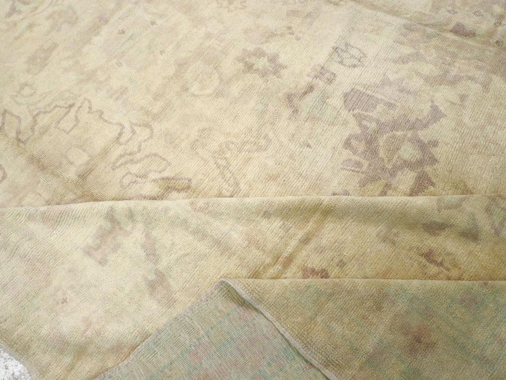 Early 20th Century Turkish Oushak Large Room Size Carpet For Sale 2