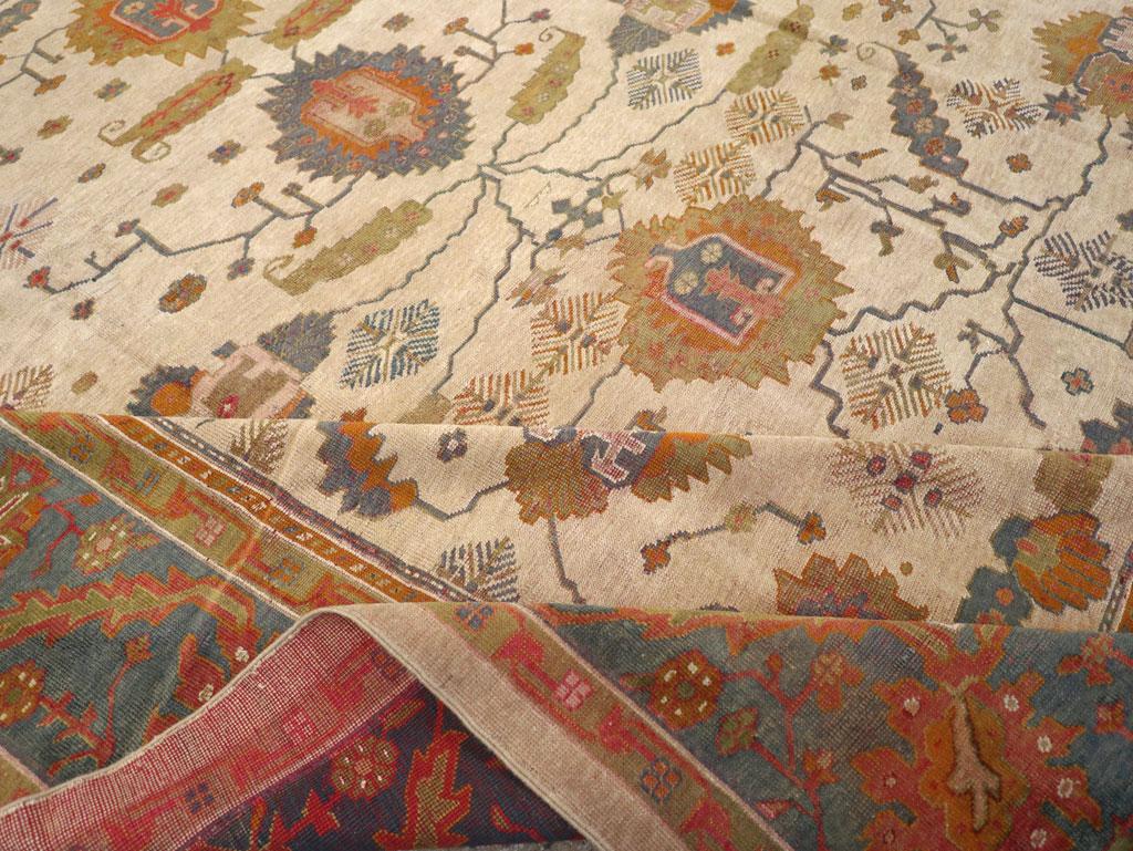 Early 20th Century Turkish Oushak Oversize Carpet For Sale 2