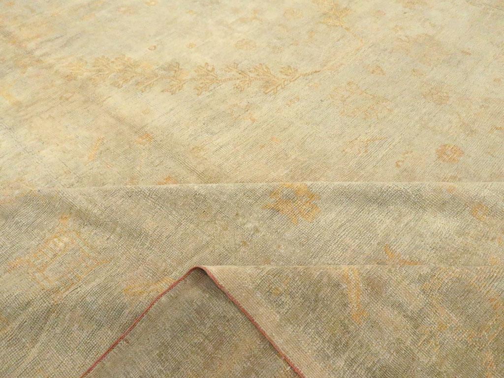 Early 20th Century Turkish Oushak Oversize Carpet For Sale 2