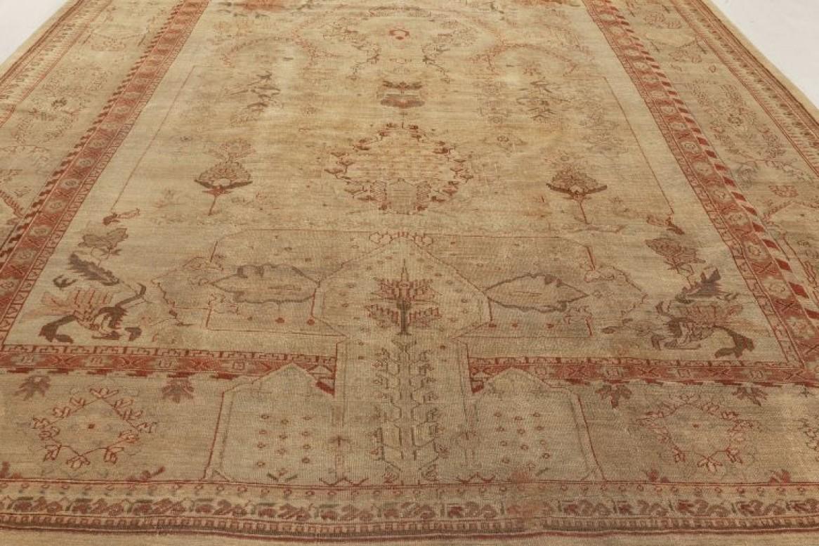 Early 20th Century Turkish Oushak Handmade Wool Rug In Good Condition In New York, NY