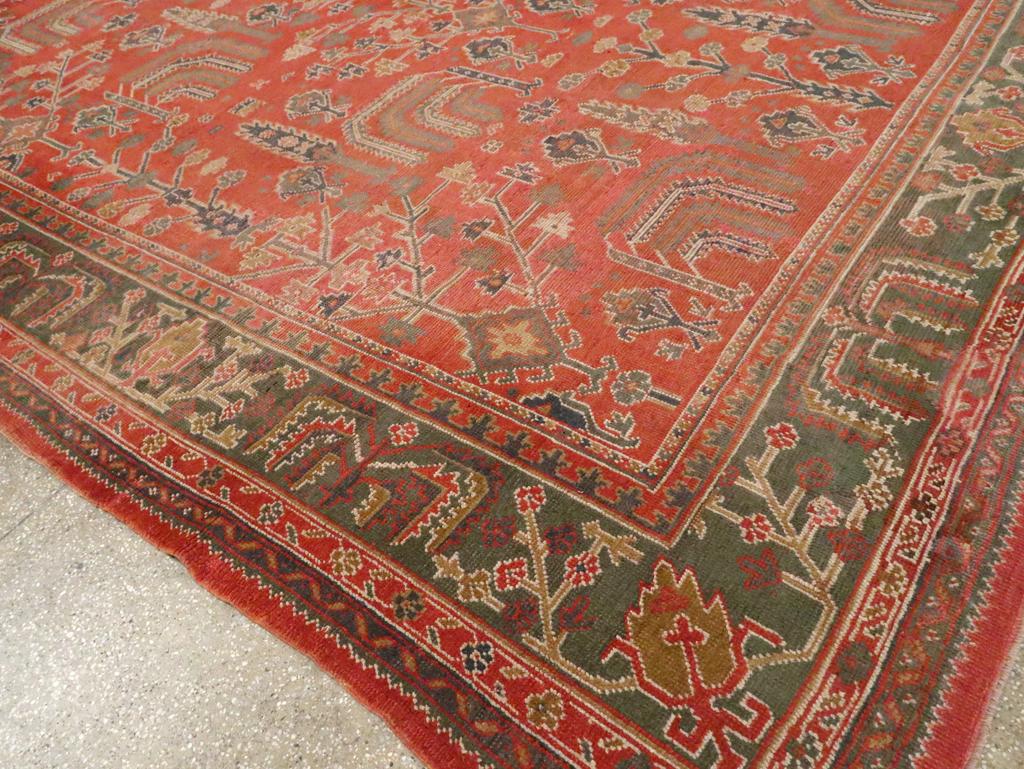 Alfombra turca Oushak de principios del siglo XX para habitaciones en Excelente estado para la venta en New York, NY