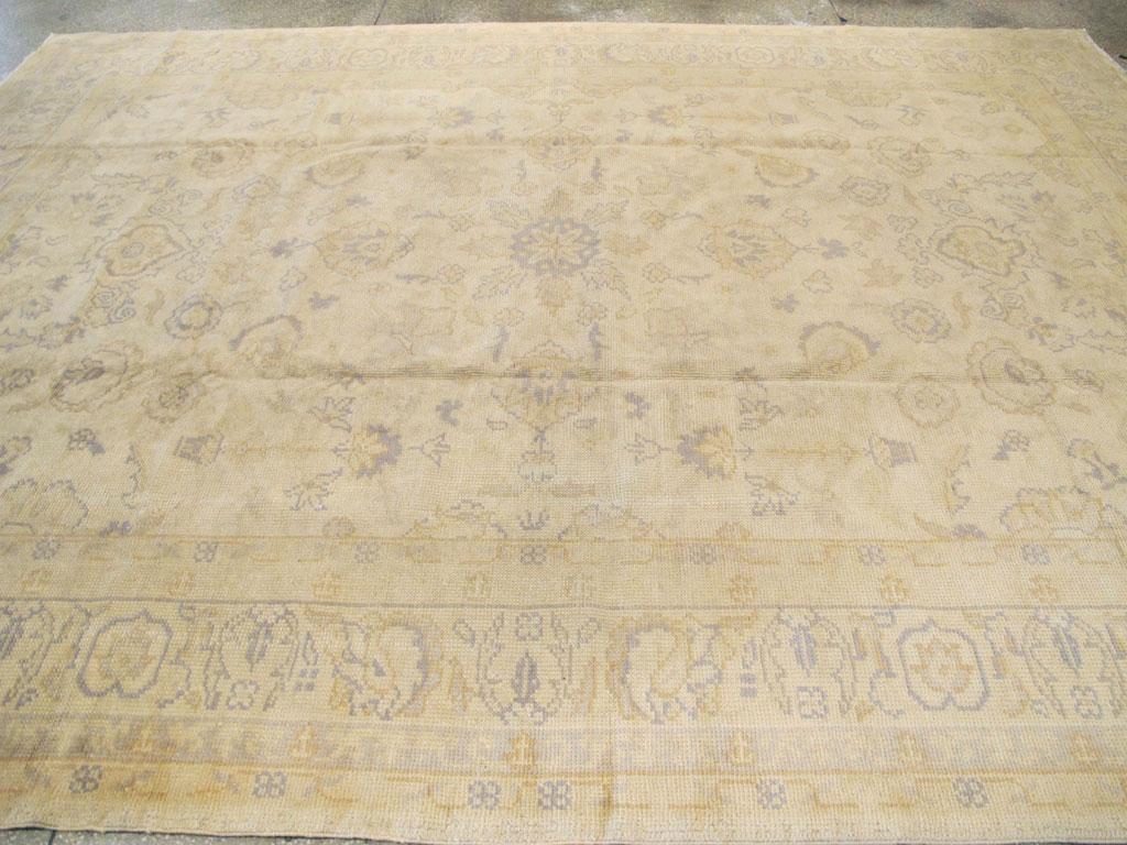 20ième siècle Tapis turc Oushak du début du 20e siècle en vente