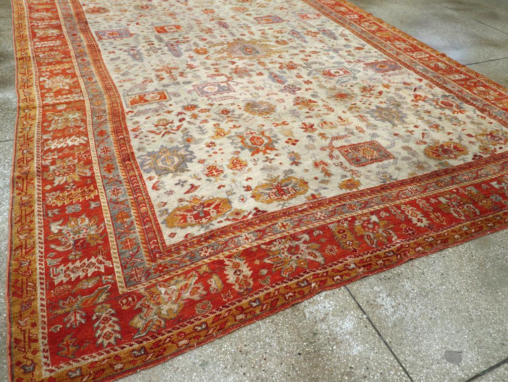 Early 20th Century Turkish Oushak Room Size Carpet For Sale 1