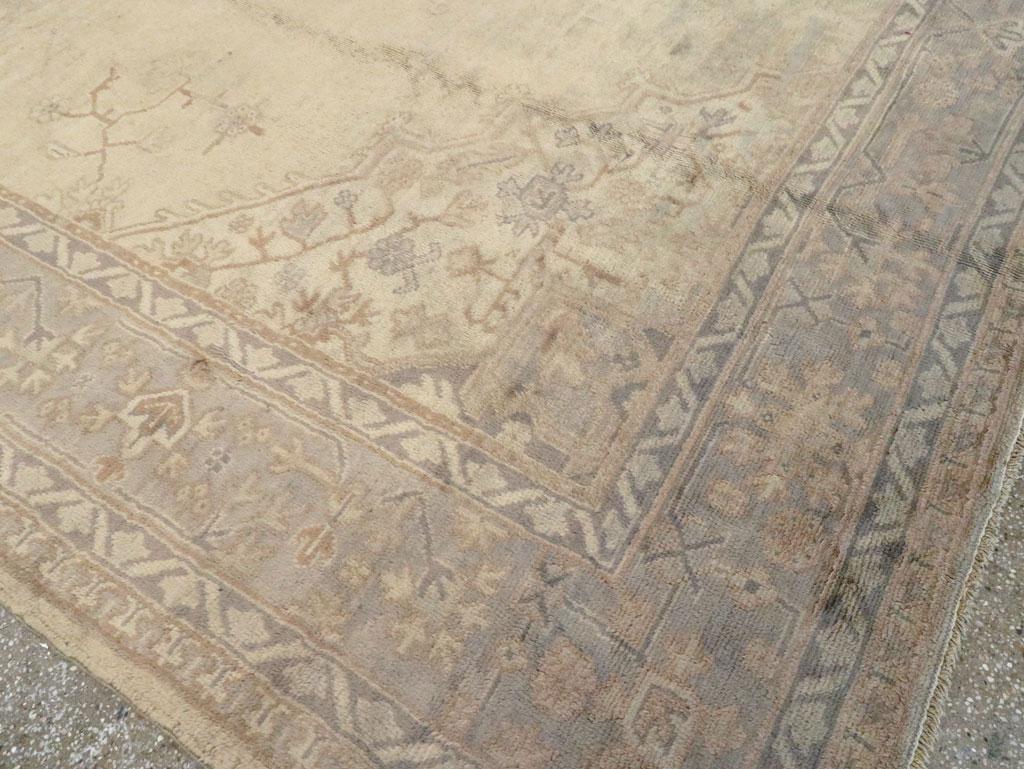 20ième siècle Tapis turc Oushak du début du 20e siècle en vente