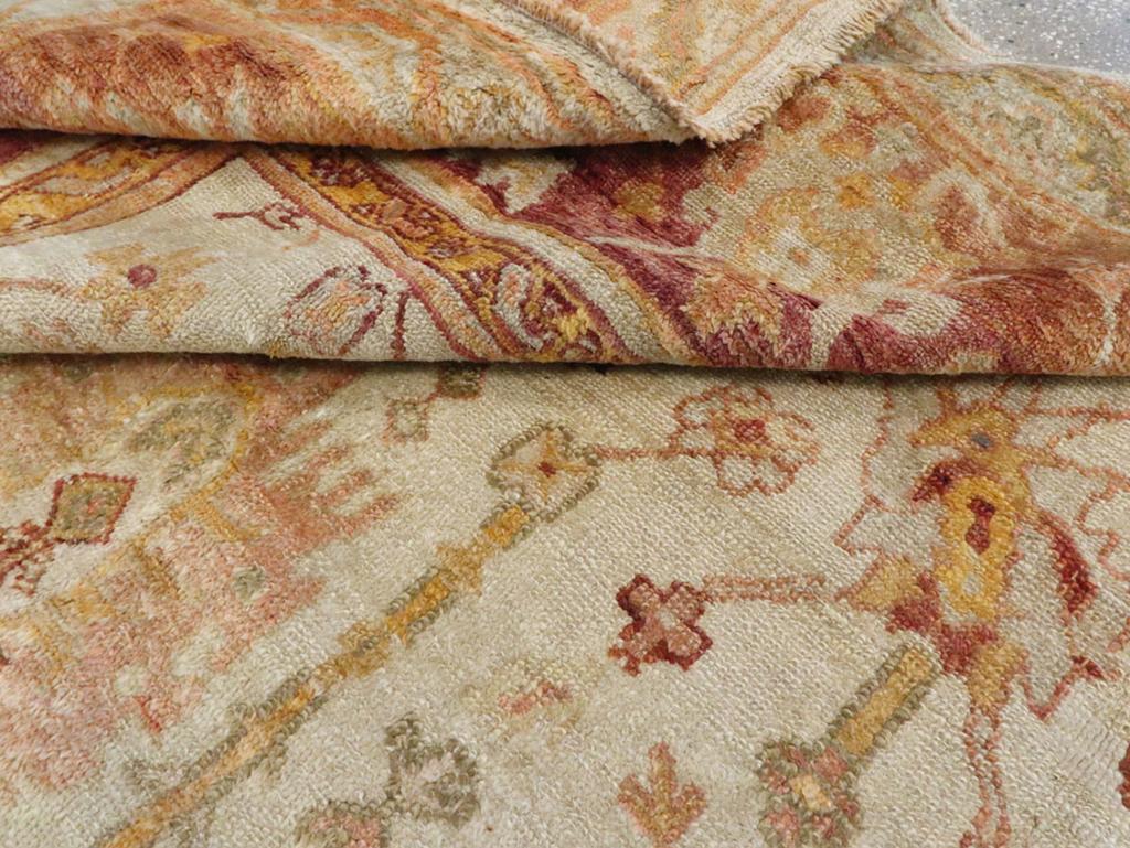 Early 20th Century Turkish Oushak Room Size Carpet For Sale 2