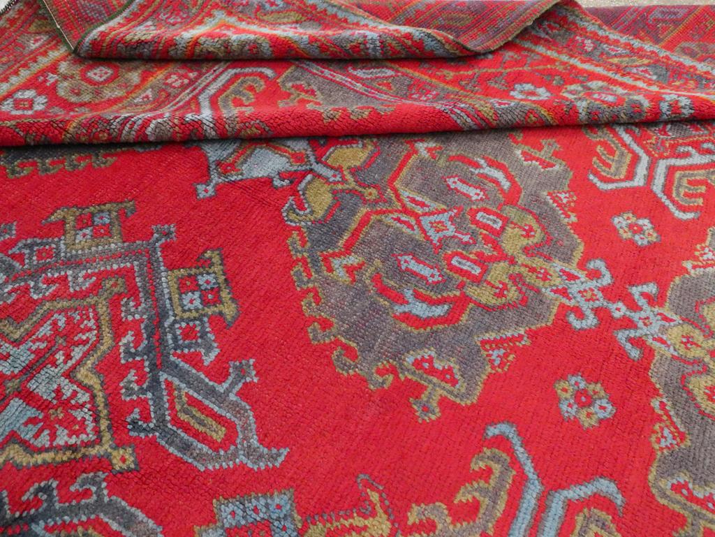Early 20th Century Turkish Oushak Room Size Carpet For Sale 2