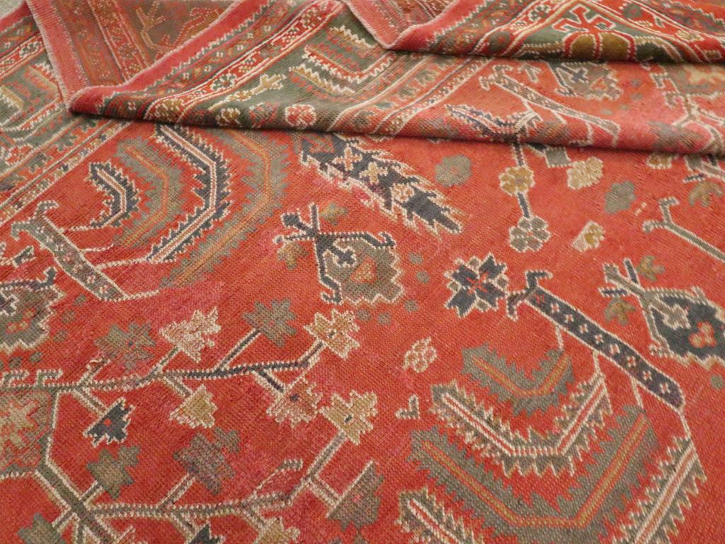 Alfombra turca Oushak de principios del siglo XX para habitaciones en venta 1