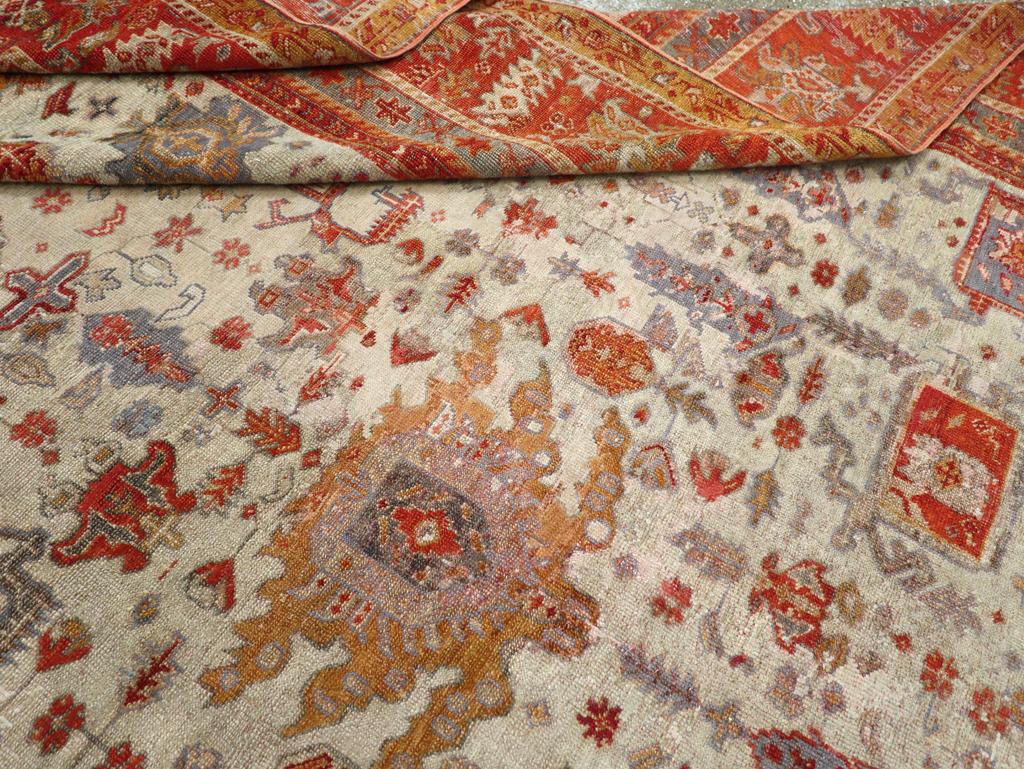 Early 20th Century Turkish Oushak Room Size Carpet For Sale 3