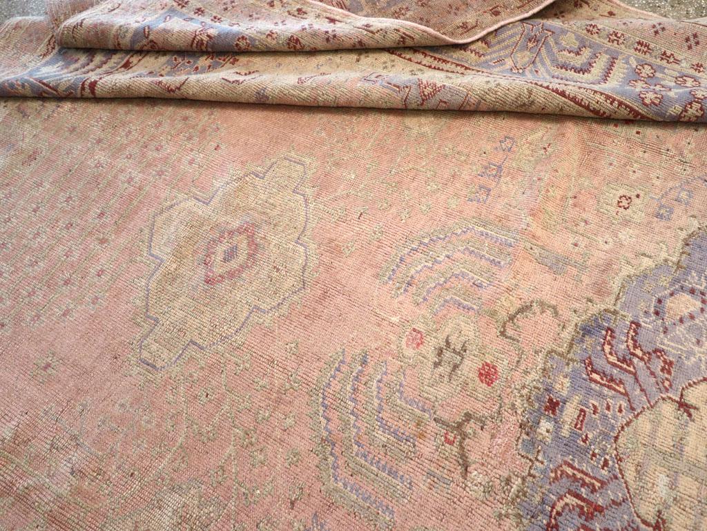 Tapis turc Oushak du début du 20e siècle en vente 1