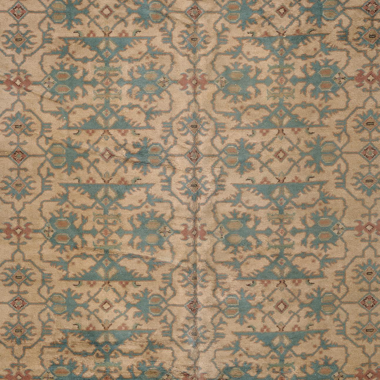 Hand-Woven Early 20th Century Turkish Oushak Rug For Sale