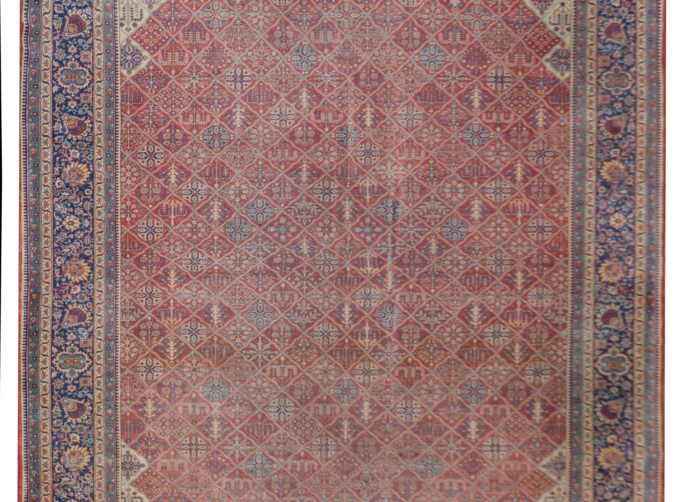 Tribal Early 20th Century Turkish Sivas Rug For Sale