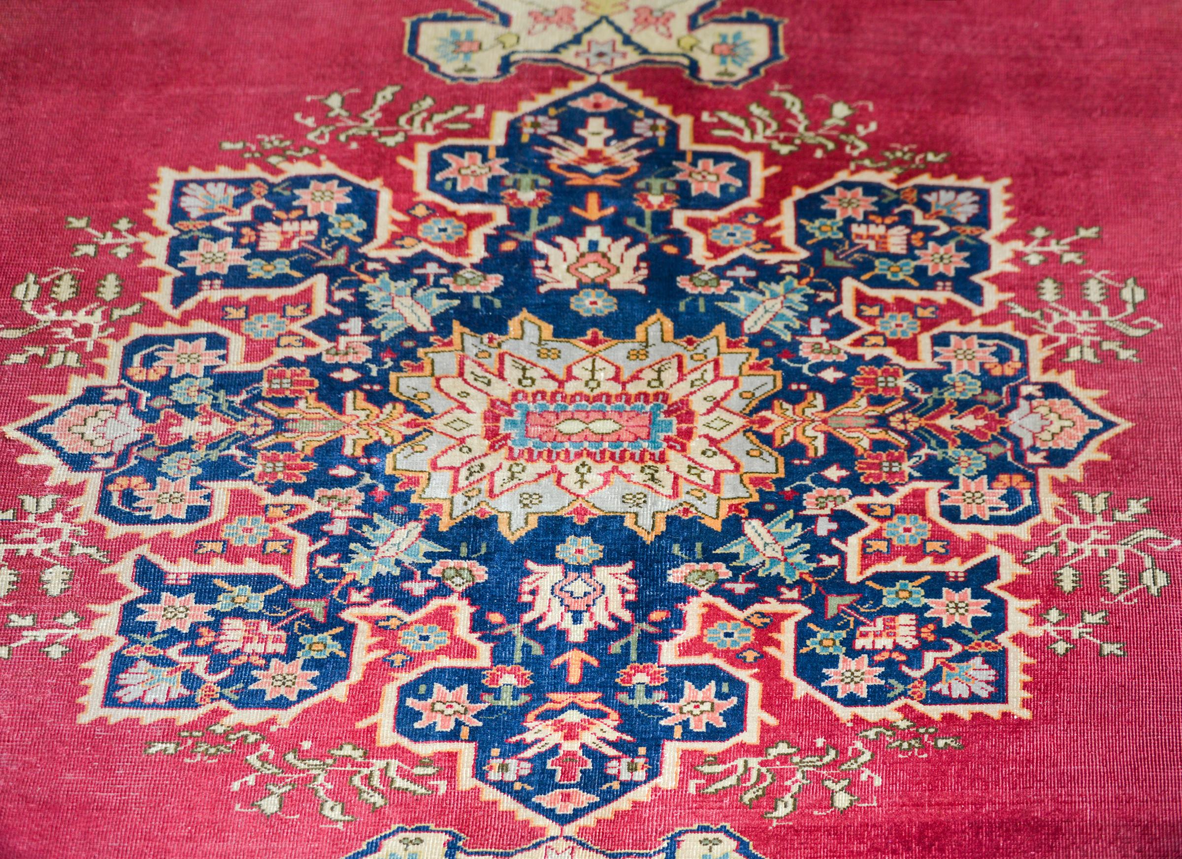 Early 20th Century Turkish Sparta Serapi Rug For Sale 3