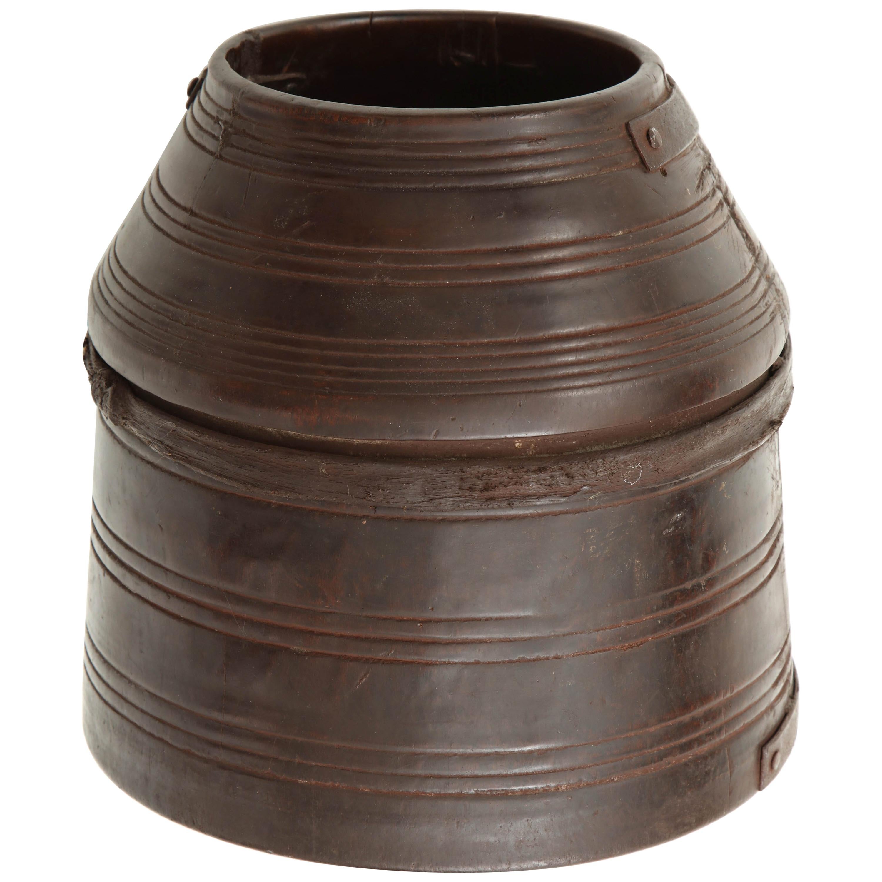 Vase en bois tourné du début du XXe siècle en vente