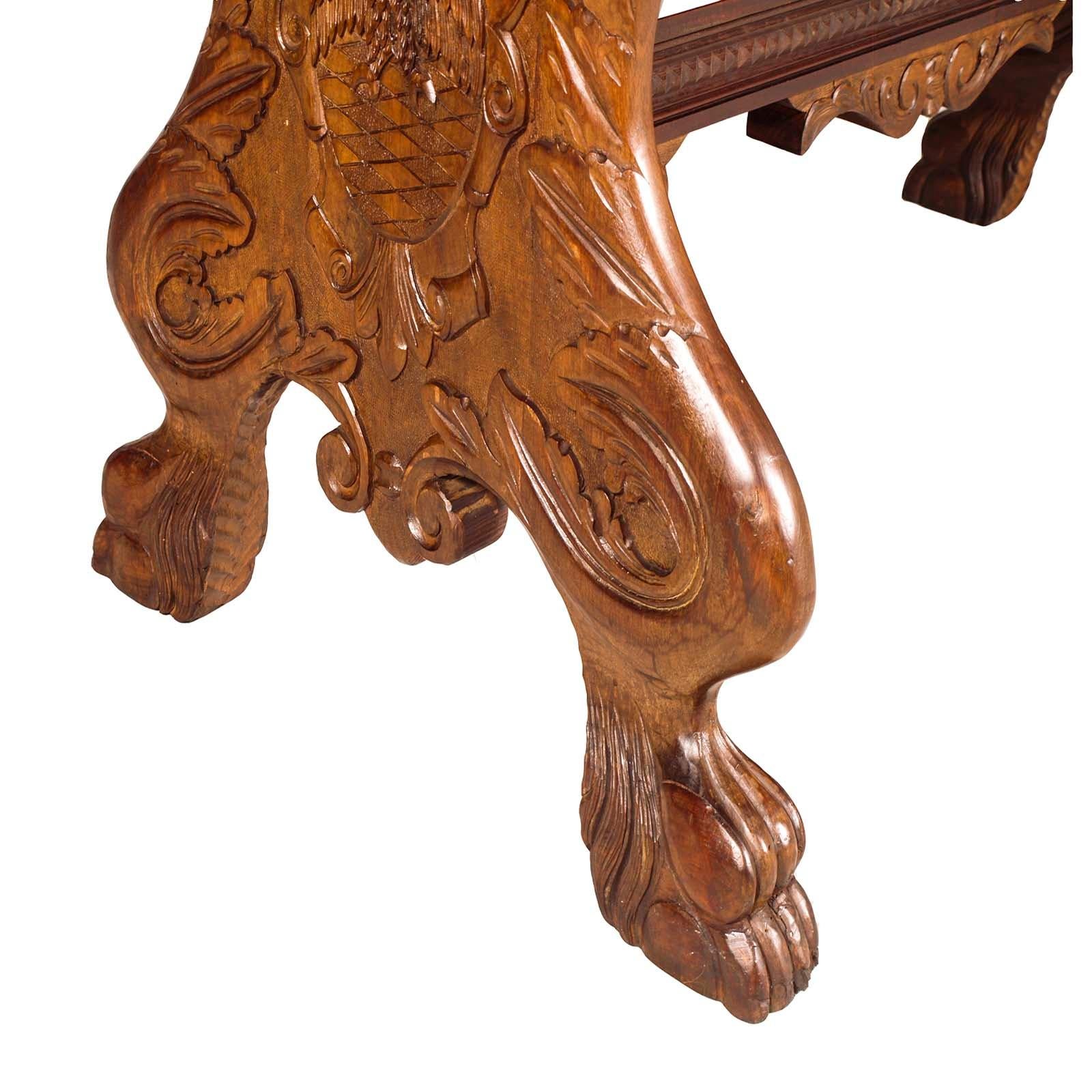 Early 20th Century Tuscany Carved Extendable Walnut Table by Michele Bonciani For Sale 6