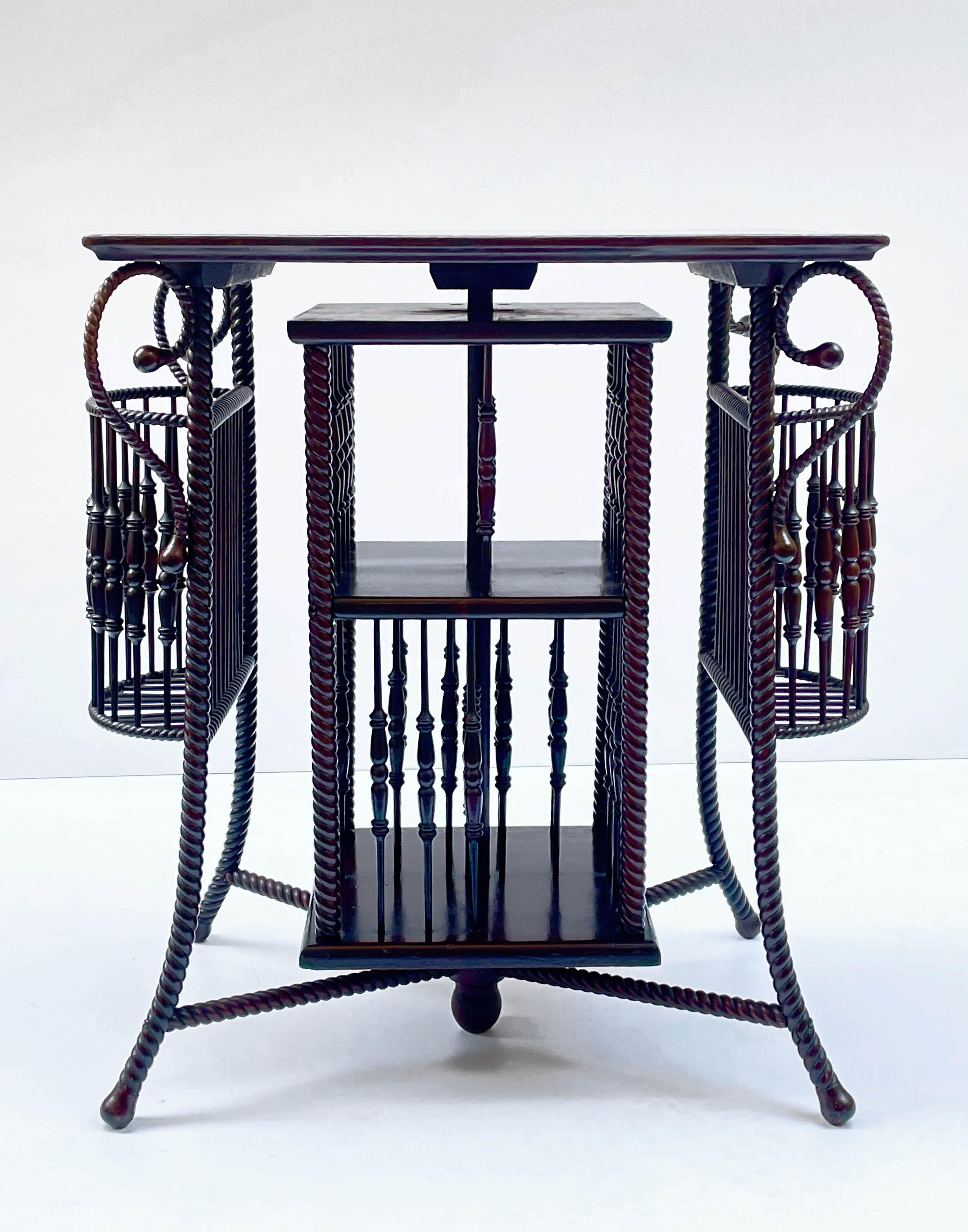 Early 20th Century Twisted Wood Austrian Revolving Bookcase or Reading Table In Good Condition In Roma, IT