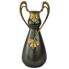 Vase Art Nouveau bicolore du début du 20e siècle