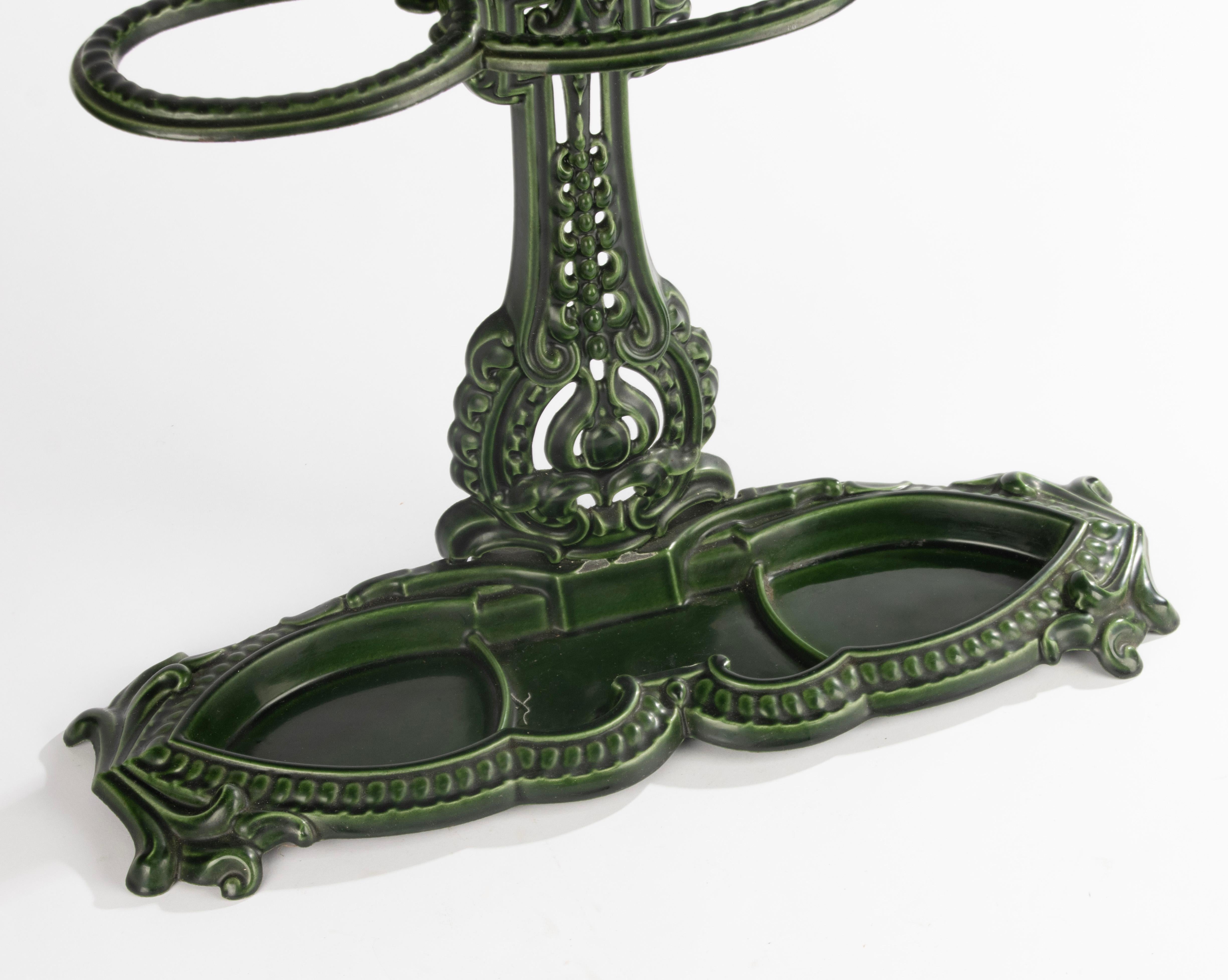 Early 20th Century Umbrella Stand - France - Cast Iron with Green Enamel For Sale 5
