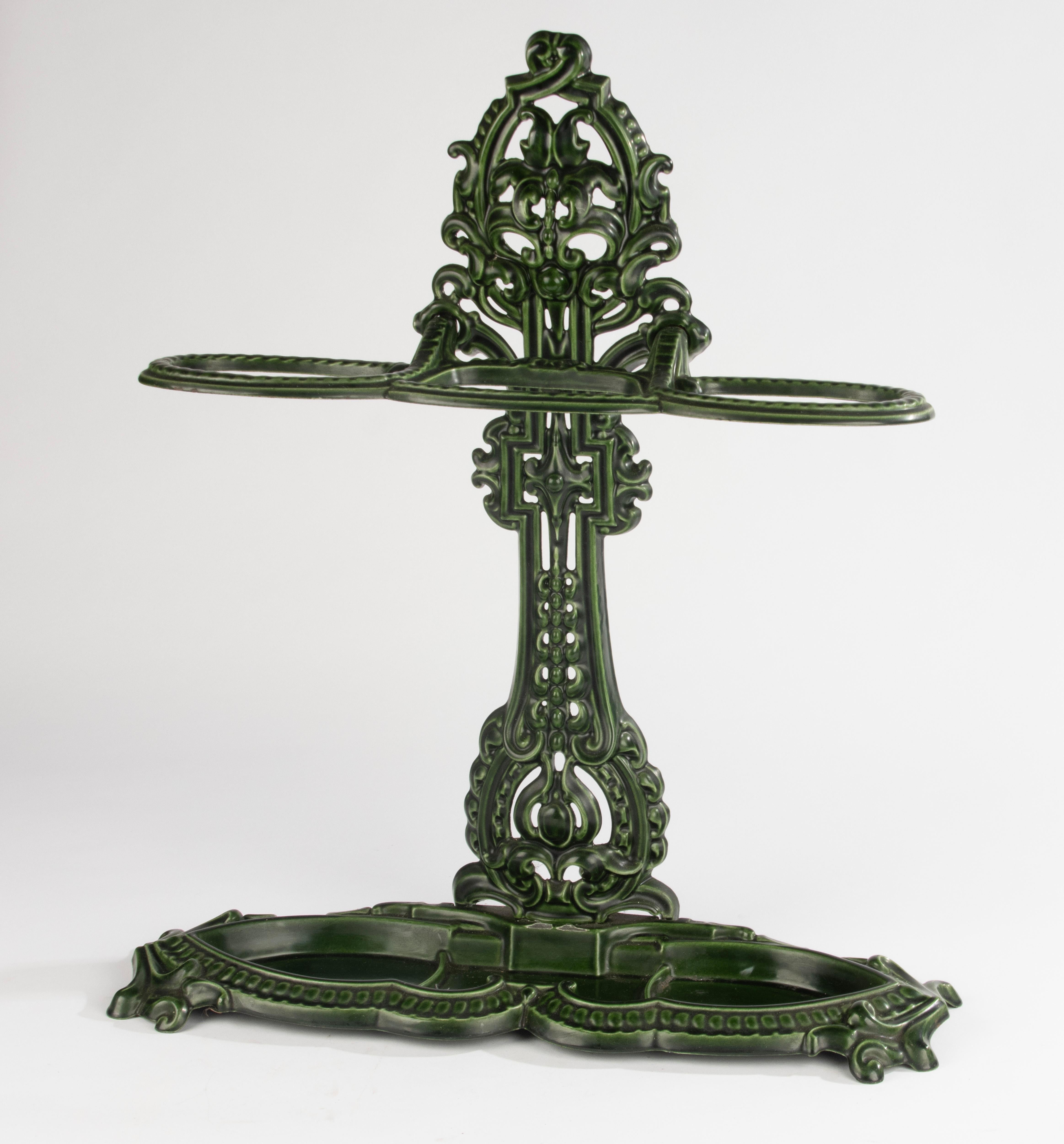 Early 20th Century Umbrella Stand - France - Cast Iron with Green Enamel For Sale 15