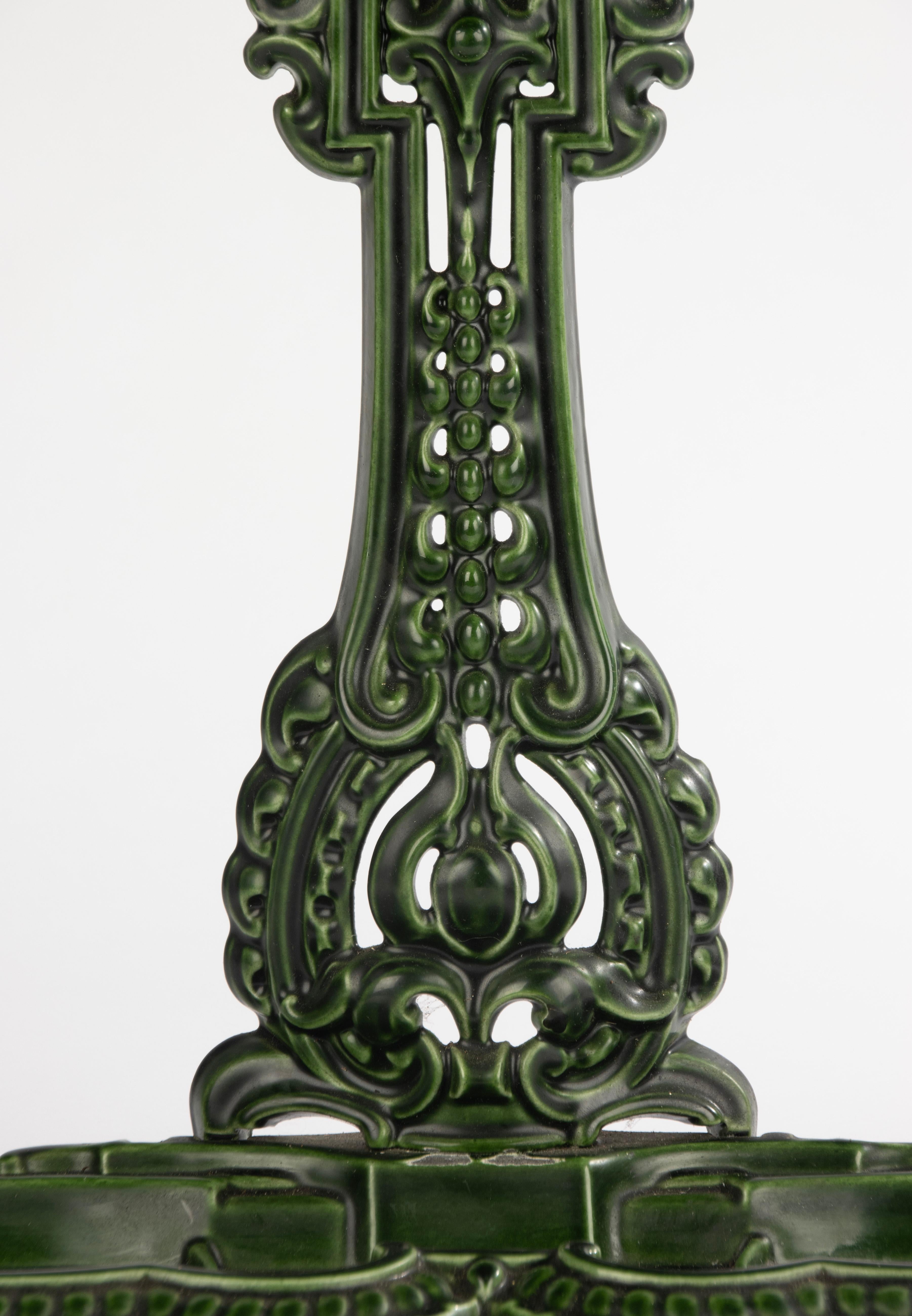 Early 20th Century Umbrella Stand - France - Cast Iron with Green Enamel For Sale 1